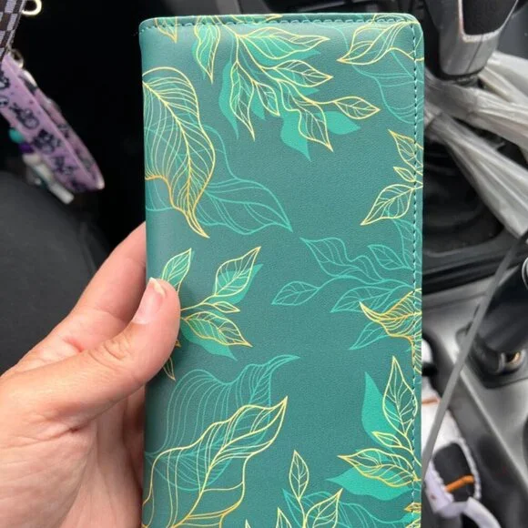 Women's Wallet, RFID Slim Wallets Green Desing - Picture 3 of 9